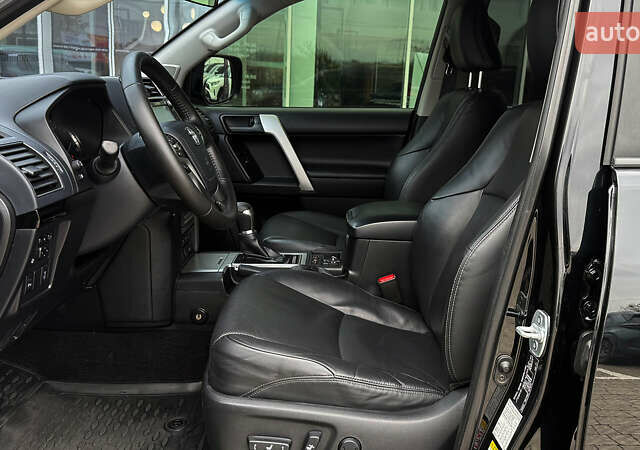 Чорний Тойота Ленд Крузер Прадо, об'ємом двигуна 2.76 л та пробігом 168 тис. км за 38400 $, фото 11 на Automoto.ua