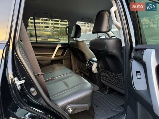 Черный Тойота Ленд Крузер Прадо, объемом двигателя 3.96 л и пробегом 149 тыс. км за 41500 $, фото 19 на Automoto.ua