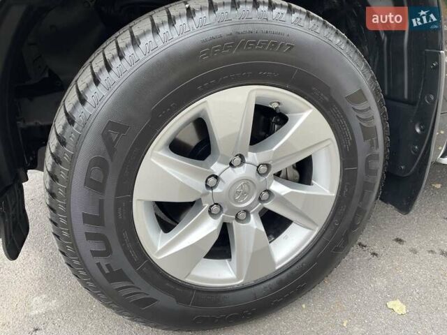 Чорний Тойота Ленд Крузер Прадо, об'ємом двигуна 2.8 л та пробігом 88 тис. км за 39800 $, фото 25 на Automoto.ua