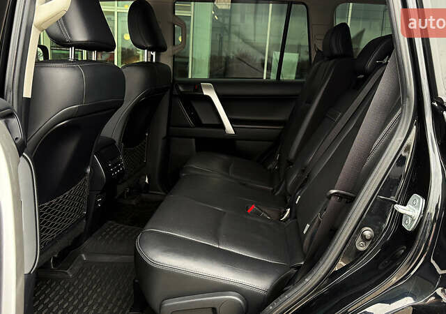 Чорний Тойота Ленд Крузер Прадо, об'ємом двигуна 2.76 л та пробігом 168 тис. км за 38400 $, фото 10 на Automoto.ua