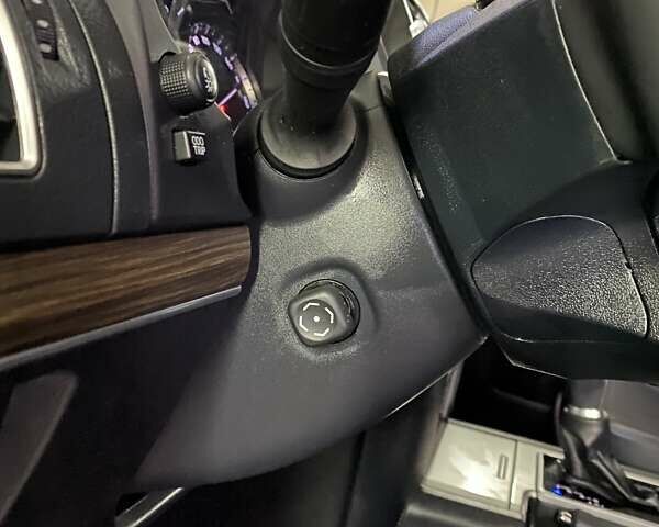 Чорний Тойота Ленд Крузер Прадо, об'ємом двигуна 2.8 л та пробігом 85 тис. км за 44500 $, фото 30 на Automoto.ua