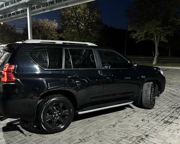 Черный Тойота Ленд Крузер Прадо, объемом двигателя 4 л и пробегом 139 тыс. км за 42000 $, фото 64 на Automoto.ua