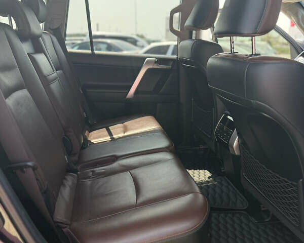 Чорний Тойота Ленд Крузер Прадо, об'ємом двигуна 3.96 л та пробігом 90 тис. км за 41800 $, фото 7 на Automoto.ua