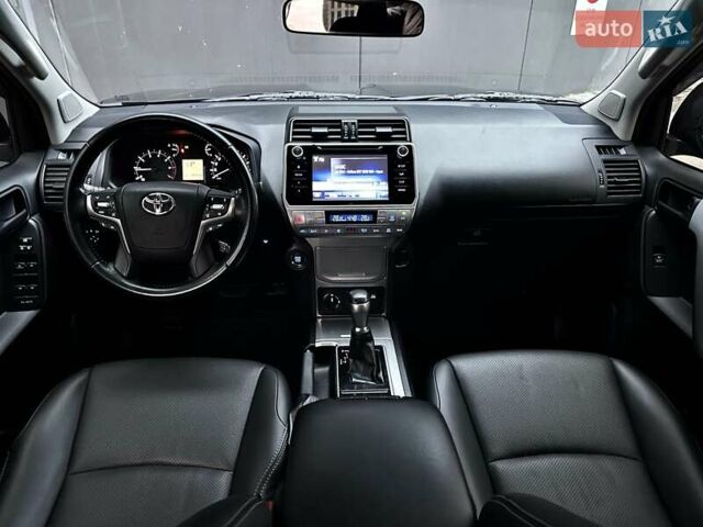 Черный Тойота Ленд Крузер Прадо, объемом двигателя 4 л и пробегом 105 тыс. км за 34750 $, фото 33 на Automoto.ua