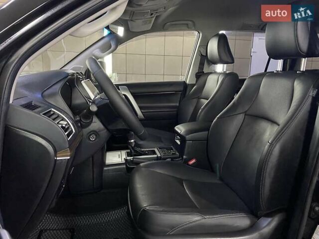 Чорний Тойота Ленд Крузер Прадо, об'ємом двигуна 2.8 л та пробігом 85 тис. км за 44500 $, фото 19 на Automoto.ua