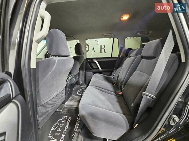 Черный Тойота Ленд Крузер Прадо, объемом двигателя 2.69 л и пробегом 115 тыс. км за 27777 $, фото 15 на Automoto.ua