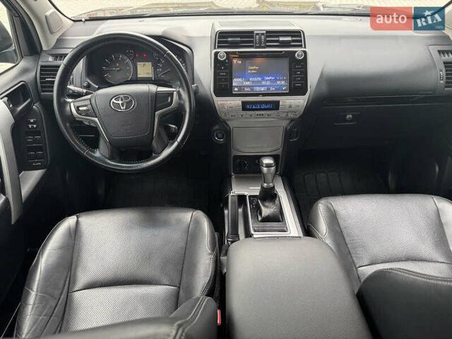 Черный Тойота Ленд Крузер Прадо, объемом двигателя 4 л и пробегом 117 тыс. км за 39500 $, фото 25 на Automoto.ua