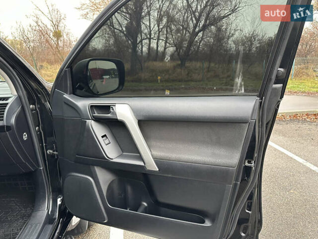 Черный Тойота Ленд Крузер Прадо, объемом двигателя 2.76 л и пробегом 144 тыс. км за 37300 $, фото 32 на Automoto.ua