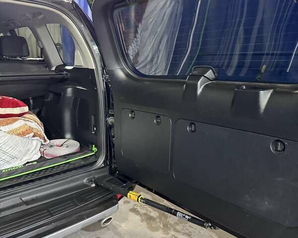 Черный Тойота Ленд Крузер Прадо, объемом двигателя 4 л и пробегом 139 тыс. км за 42000 $, фото 8 на Automoto.ua