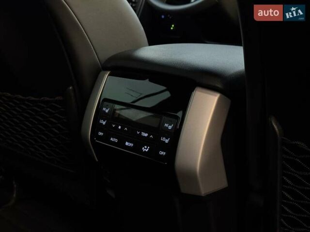 Черный Тойота Ленд Крузер Прадо, объемом двигателя 3.96 л и пробегом 149 тыс. км за 41500 $, фото 20 на Automoto.ua