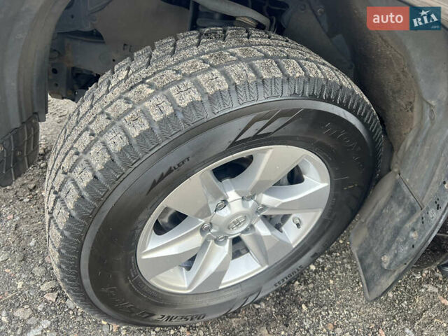 Черный Тойота Ленд Крузер Прадо, объемом двигателя 2.8 л и пробегом 107 тыс. км за 37500 $, фото 26 на Automoto.ua