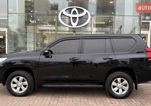 Чорний Тойота Ленд Крузер Прадо, об'ємом двигуна 2.76 л та пробігом 175 тис. км за 37470 $, фото 2 на Automoto.ua