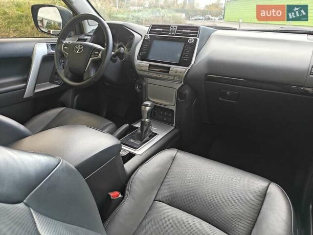 Черный Тойота Ленд Крузер Прадо, объемом двигателя 2.76 л и пробегом 163 тыс. км за 37500 $, фото 16 на Automoto.ua