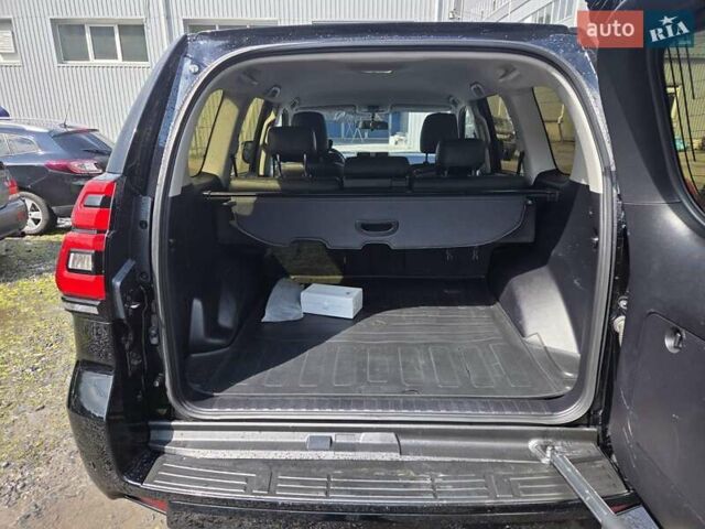 Черный Тойота Ленд Крузер Прадо, объемом двигателя 2.69 л и пробегом 90 тыс. км за 30000 $, фото 2 на Automoto.ua