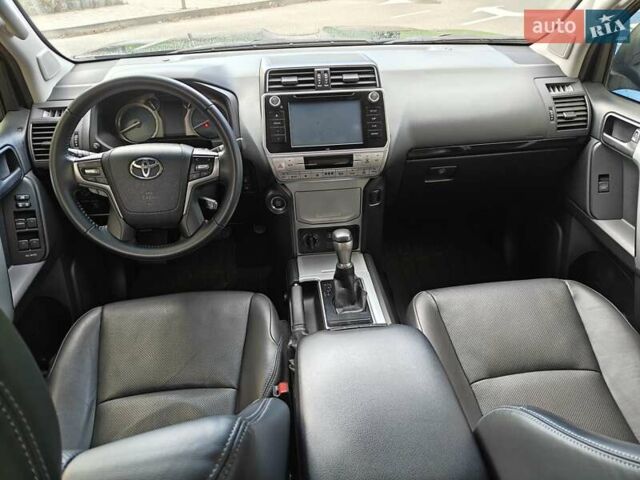 Черный Тойота Ленд Крузер Прадо, объемом двигателя 2.76 л и пробегом 163 тыс. км за 37500 $, фото 19 на Automoto.ua