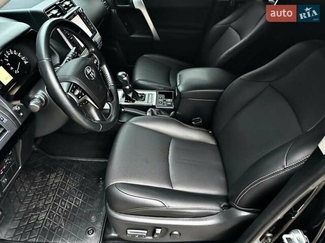 Черный Тойота Ленд Крузер Прадо, объемом двигателя 4 л и пробегом 105 тыс. км за 34750 $, фото 28 на Automoto.ua