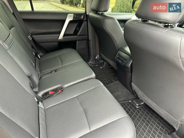 Чорний Тойота Ленд Крузер Прадо, об'ємом двигуна 3.96 л та пробігом 101 тис. км за 37500 $, фото 23 на Automoto.ua