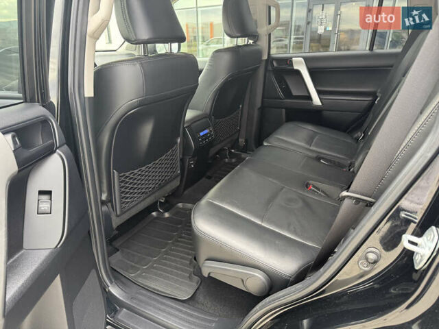 Черный Тойота Ленд Крузер Прадо, объемом двигателя 4 л и пробегом 117 тыс. км за 39500 $, фото 24 на Automoto.ua