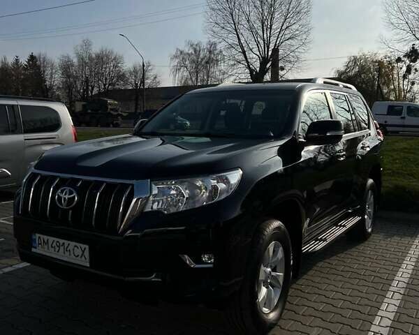 Черный Тойота Ленд Крузер Прадо, объемом двигателя 2.8 л и пробегом 143 тыс. км за 34500 $, фото 1 на Automoto.ua