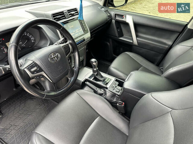 Чорний Тойота Ленд Крузер Прадо, об'ємом двигуна 3.96 л та пробігом 101 тис. км за 37500 $, фото 21 на Automoto.ua