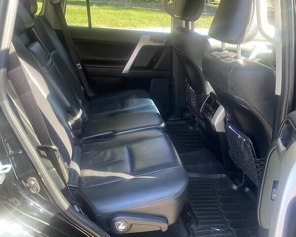 Черный Тойота Ленд Крузер Прадо, объемом двигателя 3.96 л и пробегом 106 тыс. км за 42000 $, фото 12 на Automoto.ua