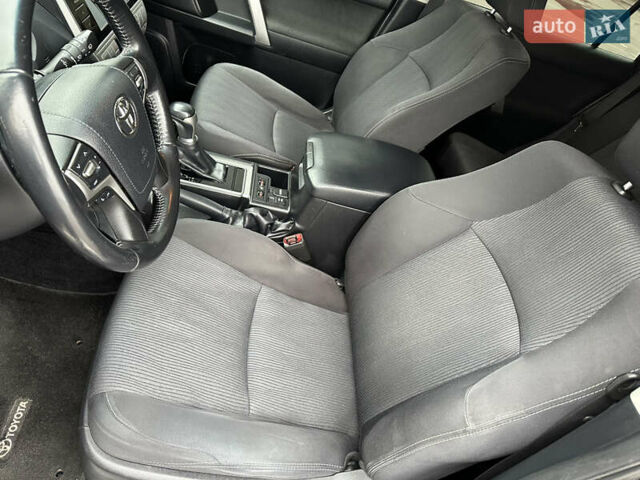Черный Тойота Ленд Крузер Прадо, объемом двигателя 2.76 л и пробегом 144 тыс. км за 37300 $, фото 28 на Automoto.ua