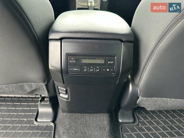 Чорний Тойота Ленд Крузер Прадо, об'ємом двигуна 3.96 л та пробігом 101 тис. км за 37500 $, фото 28 на Automoto.ua