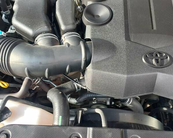 Чорний Тойота Ленд Крузер Прадо, об'ємом двигуна 3.96 л та пробігом 104 тис. км за 38500 $, фото 15 на Automoto.ua