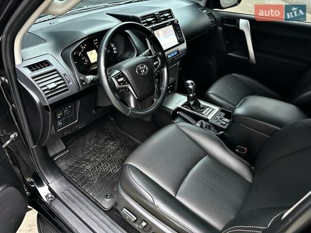 Черный Тойота Ленд Крузер Прадо, объемом двигателя 4 л и пробегом 105 тыс. км за 34750 $, фото 29 на Automoto.ua
