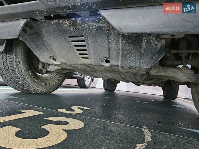 Черный Тойота Ленд Крузер Прадо, объемом двигателя 2.69 л и пробегом 115 тыс. км за 27777 $, фото 45 на Automoto.ua