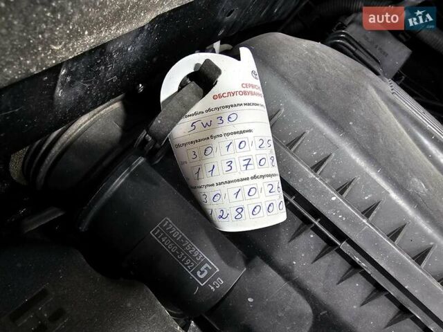 Черный Тойота Ленд Крузер Прадо, объемом двигателя 2.69 л и пробегом 115 тыс. км за 27777 $, фото 39 на Automoto.ua