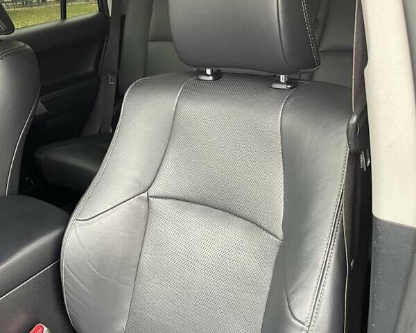 Чорний Тойота Ленд Крузер Прадо, об'ємом двигуна 2.8 л та пробігом 88 тис. км за 39800 $, фото 31 на Automoto.ua