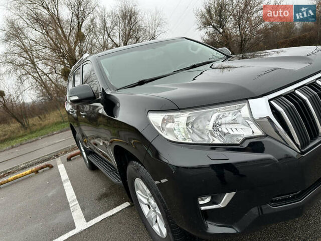 Черный Тойота Ленд Крузер Прадо, объемом двигателя 2.76 л и пробегом 144 тыс. км за 37300 $, фото 8 на Automoto.ua