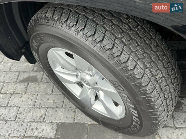 Чорний Тойота Ленд Крузер Прадо, об'ємом двигуна 2.76 л та пробігом 34 тис. км за 41800 $, фото 20 на Automoto.ua