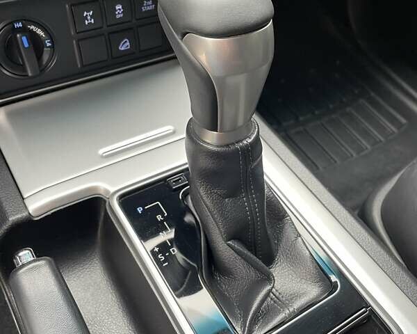 Чорний Тойота Ленд Крузер Прадо, об'ємом двигуна 2.8 л та пробігом 88 тис. км за 39800 $, фото 66 на Automoto.ua