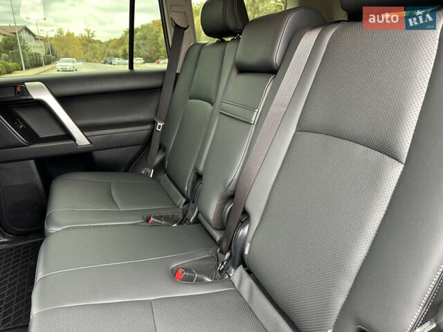 Чорний Тойота Ленд Крузер Прадо, об'ємом двигуна 3.96 л та пробігом 101 тис. км за 37500 $, фото 29 на Automoto.ua