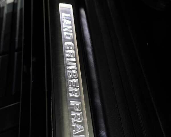 Черный Тойота Ленд Крузер Прадо, объемом двигателя 4 л и пробегом 139 тыс. км за 42000 $, фото 50 на Automoto.ua