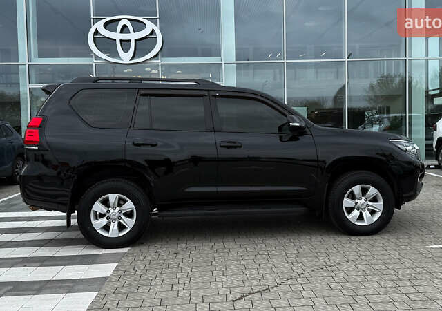 Чорний Тойота Ленд Крузер Прадо, об'ємом двигуна 2.76 л та пробігом 168 тис. км за 38400 $, фото 16 на Automoto.ua