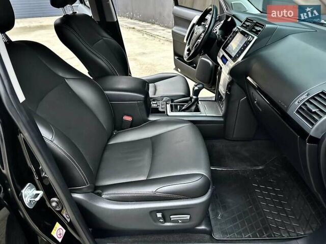 Черный Тойота Ленд Крузер Прадо, объемом двигателя 4 л и пробегом 105 тыс. км за 34750 $, фото 58 на Automoto.ua