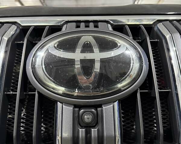 Черный Тойота Ленд Крузер Прадо, объемом двигателя 4 л и пробегом 139 тыс. км за 42000 $, фото 45 на Automoto.ua