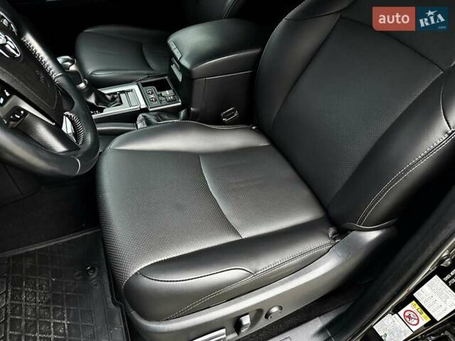 Черный Тойота Ленд Крузер Прадо, объемом двигателя 4 л и пробегом 105 тыс. км за 34750 $, фото 30 на Automoto.ua