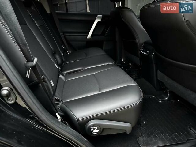 Черный Тойота Ленд Крузер Прадо, объемом двигателя 4 л и пробегом 105 тыс. км за 34750 $, фото 44 на Automoto.ua