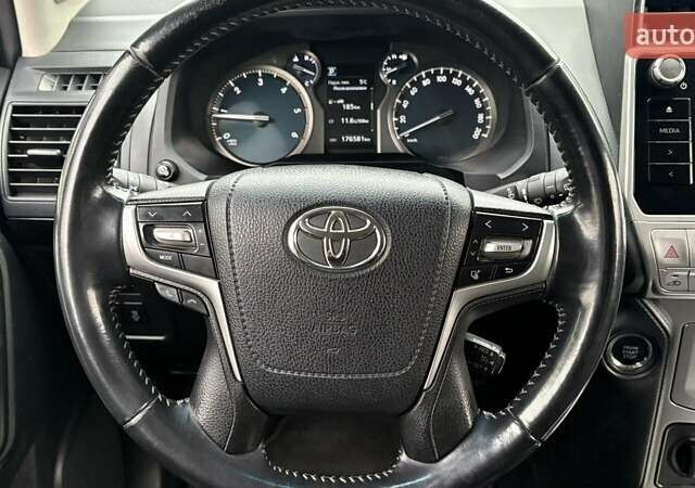 Чорний Тойота Ленд Крузер Прадо, об'ємом двигуна 2.76 л та пробігом 175 тис. км за 37470 $, фото 12 на Automoto.ua