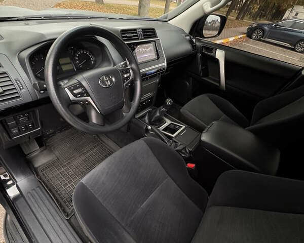 Черный Тойота Ленд Крузер Прадо, объемом двигателя 2.69 л и пробегом 111 тыс. км за 28500 $, фото 6 на Automoto.ua