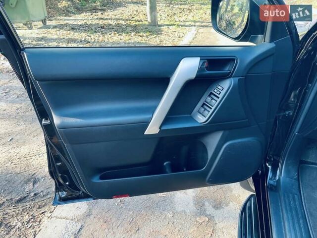 Чорний Тойота Ленд Крузер Прадо, об'ємом двигуна 3.96 л та пробігом 39 тис. км за 43000 $, фото 23 на Automoto.ua