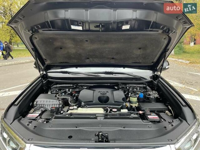 Чорний Тойота Ленд Крузер Прадо, об'ємом двигуна 2.8 л та пробігом 88 тис. км за 39800 $, фото 20 на Automoto.ua