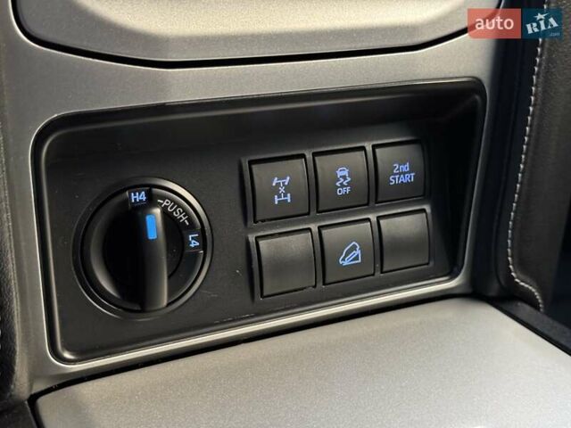 Черный Тойота Ленд Крузер Прадо, объемом двигателя 3.96 л и пробегом 149 тыс. км за 41500 $, фото 15 на Automoto.ua