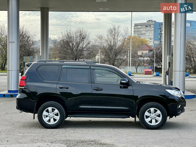 Черный Тойота Ленд Крузер Прадо, объемом двигателя 2.76 л и пробегом 118 тыс. км за 35555 $, фото 3 на Automoto.ua