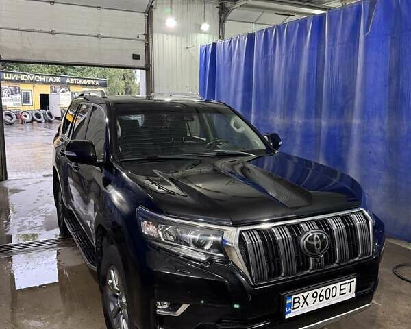 Черный Тойота Ленд Крузер Прадо, объемом двигателя 4 л и пробегом 139 тыс. км за 42000 $, фото 1 на Automoto.ua