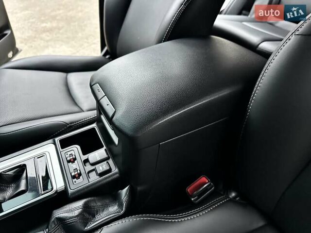 Черный Тойота Ленд Крузер Прадо, объемом двигателя 4 л и пробегом 105 тыс. км за 34750 $, фото 52 на Automoto.ua